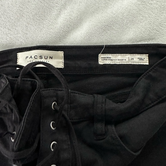 Black Shorts with Tie - Picture 3 of 5